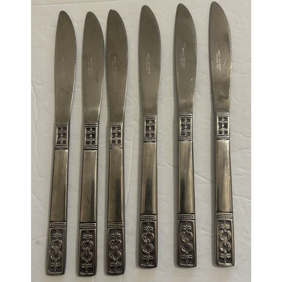 Vintage Customcraft Fluer De Lis Set Of 6 Dinner Knives Stainless Flatware CUS3 - Picture 1 of 10